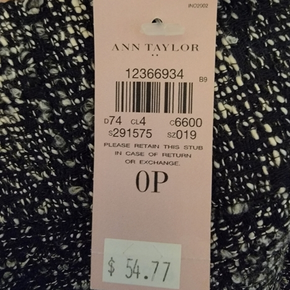 NWT Ann Taylor Pencil Skirt With Side Zipper, Two Buttons on the Front. Sz 0P - Picture 5 of 5